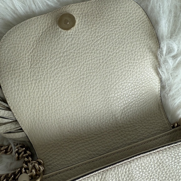 GUCCI SMALL SOHO FLAP BAG, WHITE - Picture 5 of 16
